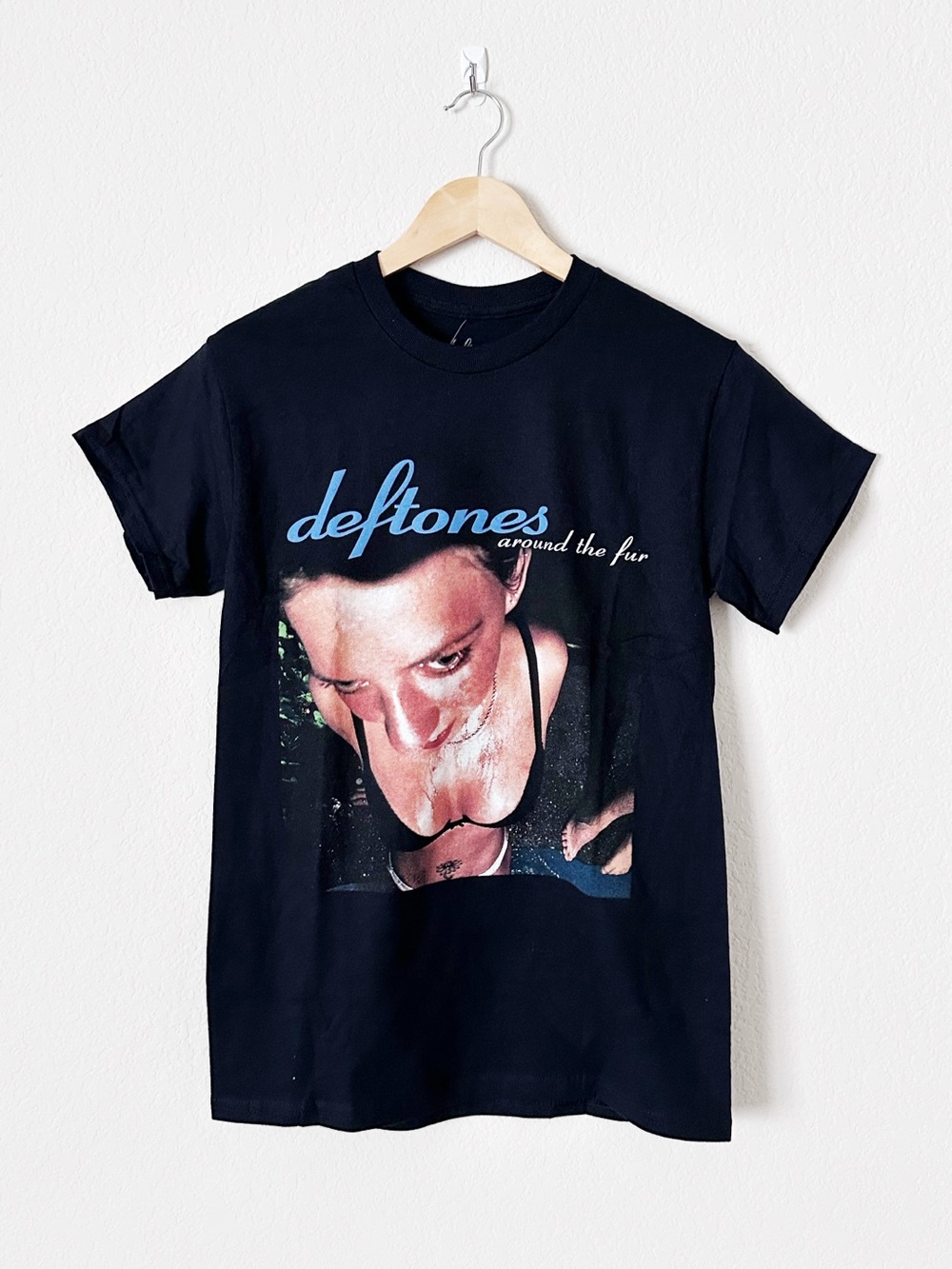NEW Deftones Around the Fur Black Graphic Band T-Shirt - Picture 6 of 6